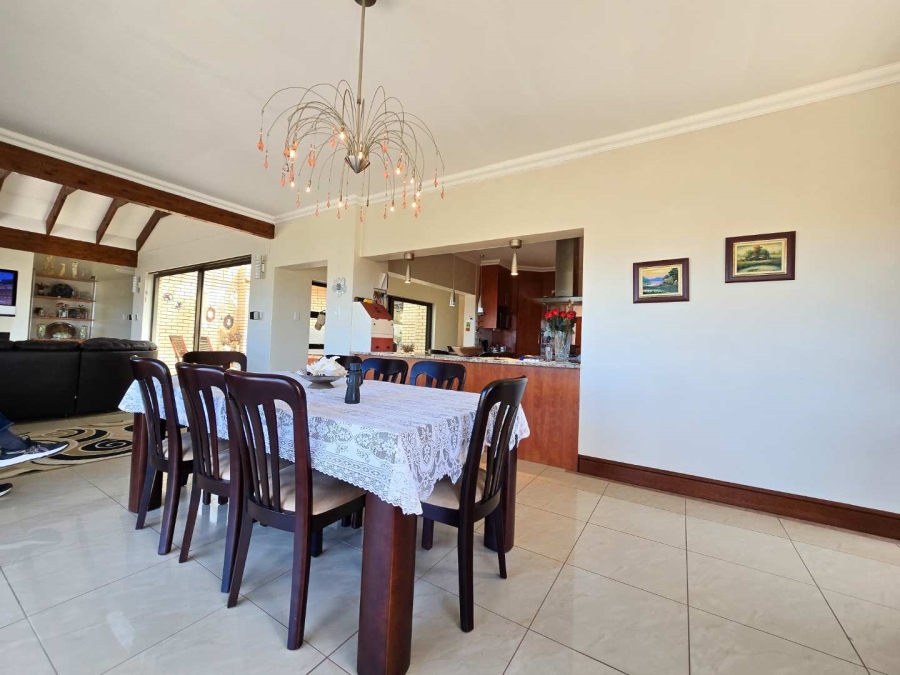 4 Bedroom Property for Sale in Stilbaai Wes Western Cape